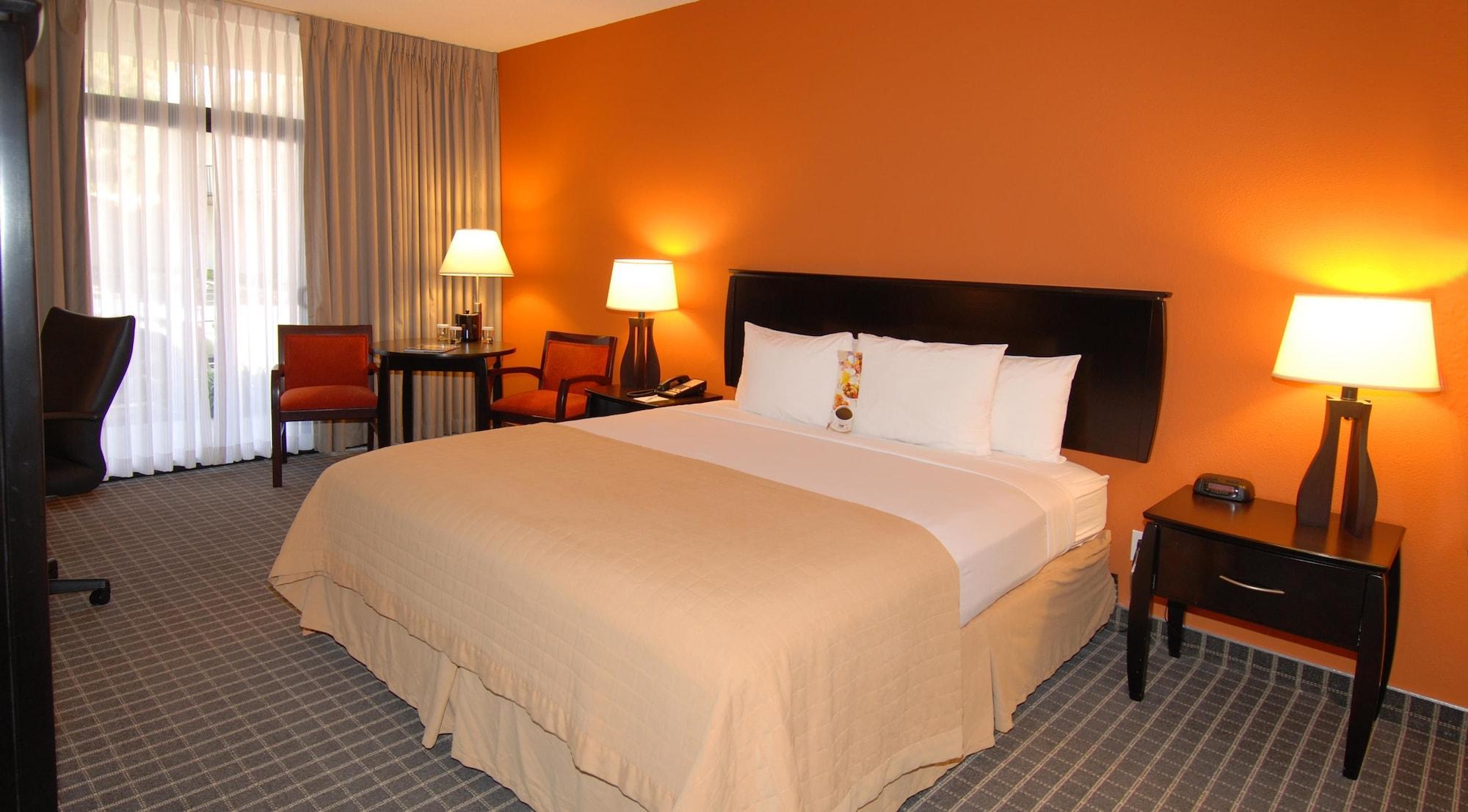 Oakland Airport Executive Hotel Room photo