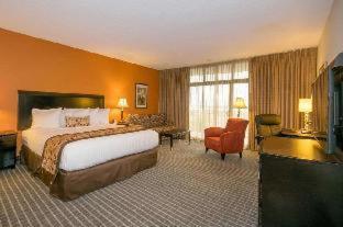 Oakland Airport Executive Hotel Room photo
