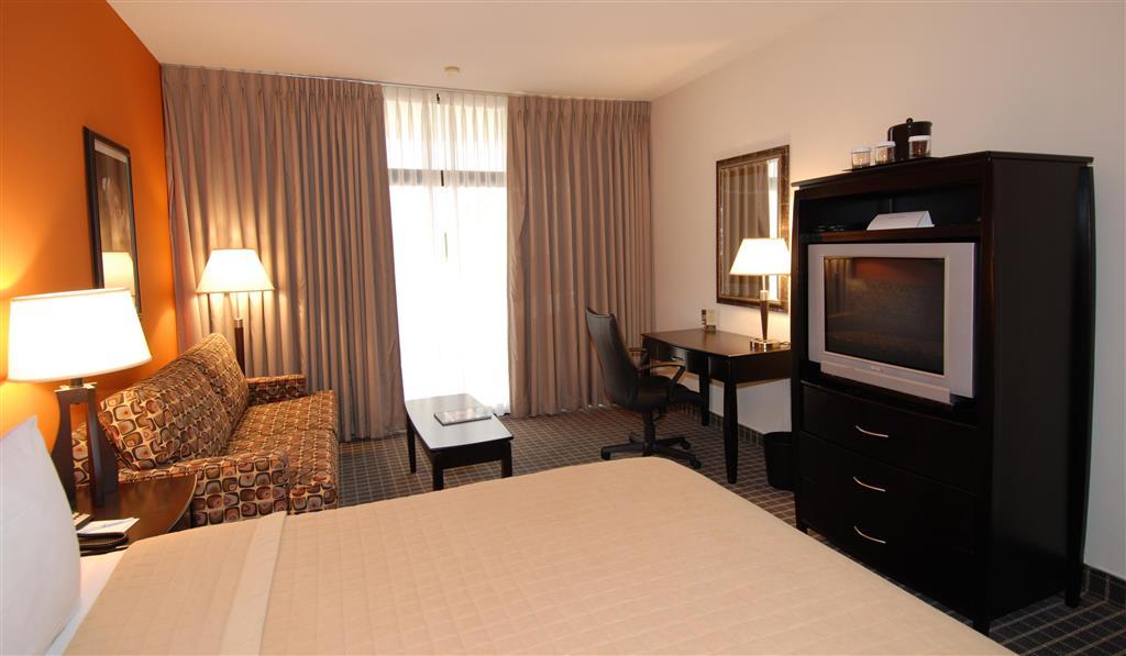 Oakland Airport Executive Hotel Room photo