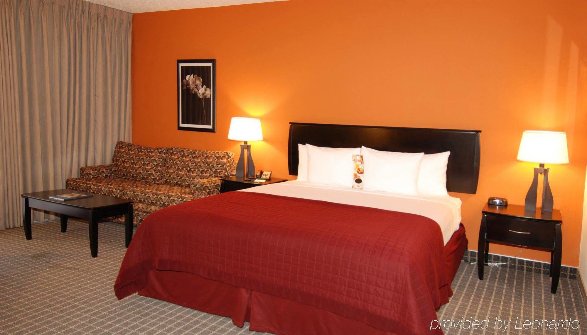 Oakland Airport Executive Hotel Exterior photo